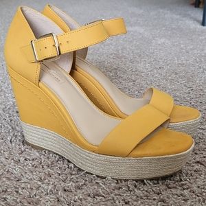 Antonio Melani yellow wedge sandals